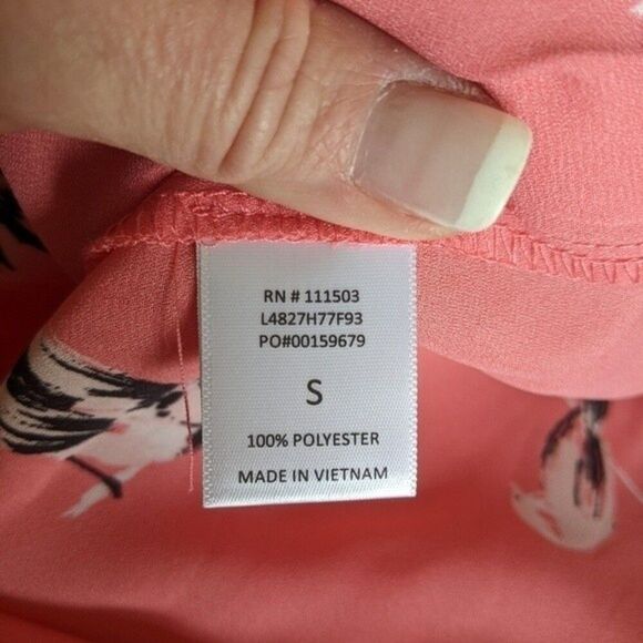 Lily White cold shoulder coral pink top with white/black bird pattern - Small - Picture 5 of 6